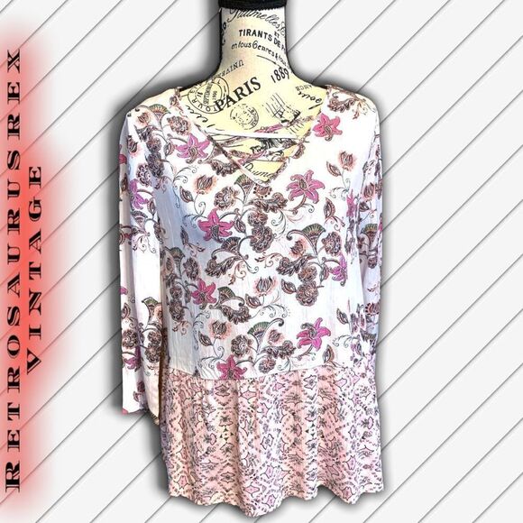 𝅺cloud Chaser Bohemian Pink Floral Ruffled Tunic, Small - Picture 3 of 6